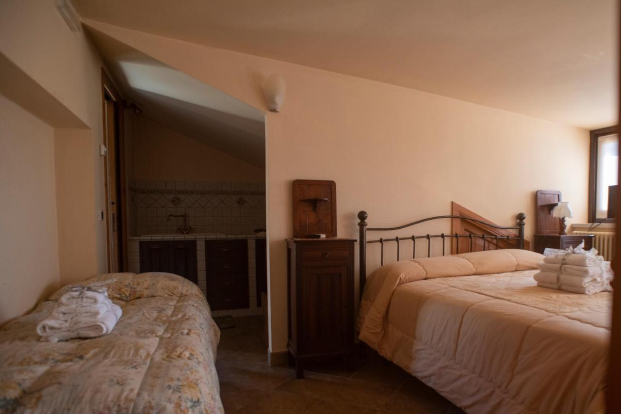 La Ginestra 호텔 Castel San Lorenzo 외부 사진